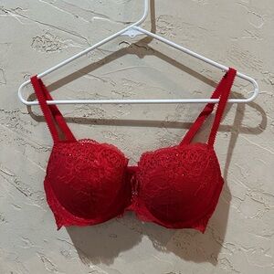 Victoria's Secret Vibrant Red Lace Underwire Bra size 34D